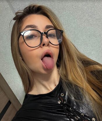 Full leaked Lunese me/ private onlyfans photo