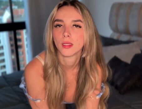 Full leaked Isiprado/ private onlyfans photo