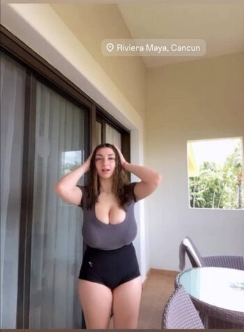 Full leaked Carmen caliente/ private onlyfans photo