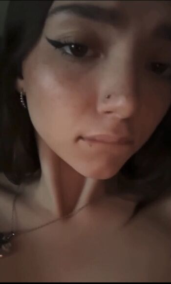 Full leaked Who is this / private onlyfans photo