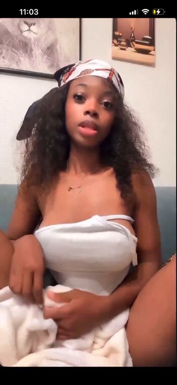 Full leaked Krishna mahon/ private onlyfans photo