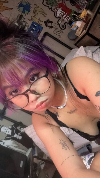 Full leaked Savii/ private onlyfans photo