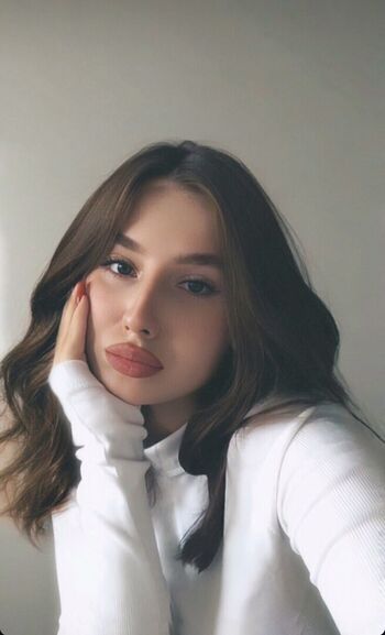 Full leaked M ae / private onlyfans photo
