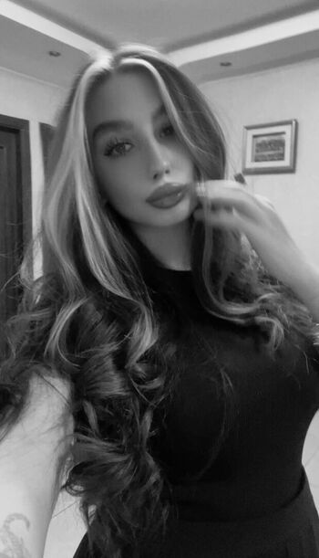 Full leaked Abella danger / private onlyfans photo