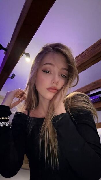 Full leaked Bonnie blue / private onlyfans photo