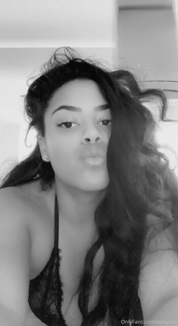 Full leaked Lily haining/ private onlyfans photo