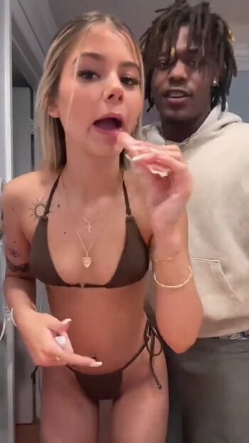 Full leaked Helenalive / private onlyfans photo