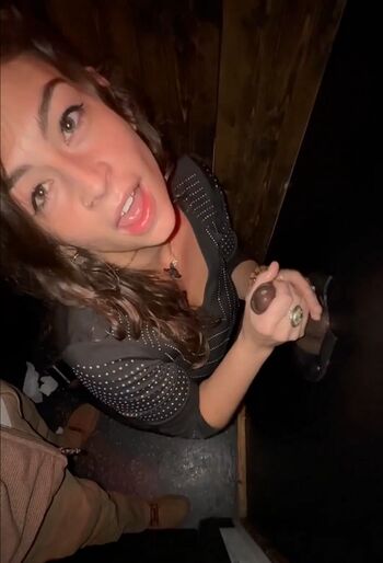 Full leaked Who is this  page private onlyfans photo