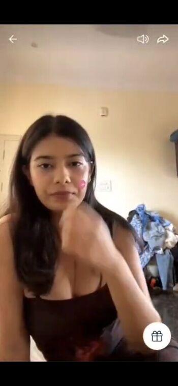 Full leaked Blossom in the moonlight / private onlyfans photo
