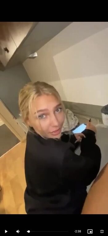 Full leaked Sishka/ private onlyfans photo