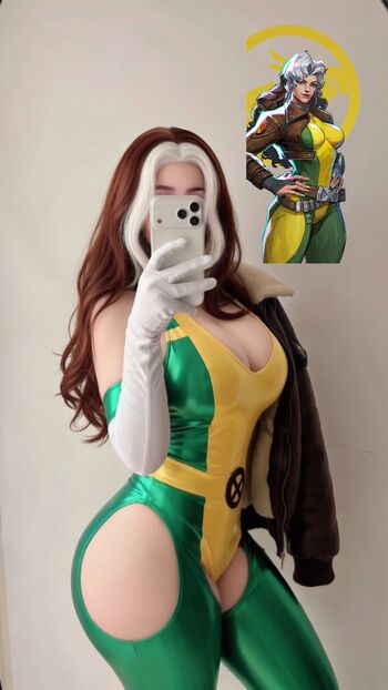 Full leaked Minaaishungry/ private onlyfans photo