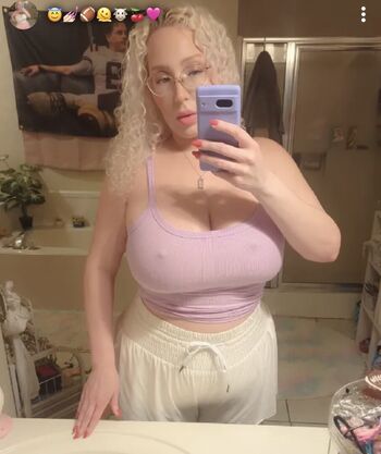 Full leaked Filthy sexting milf/ private onlyfans photo