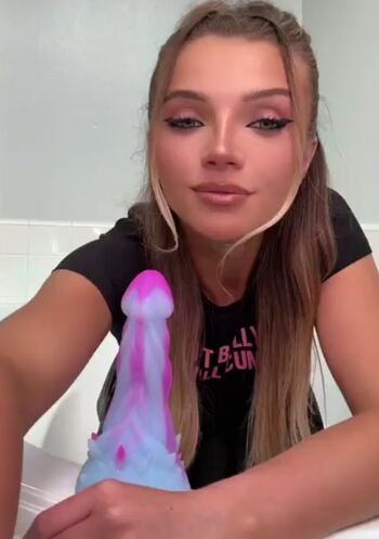 Full leaked Who is this  page private onlyfans photo