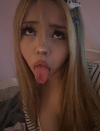 Full leaked Alexa collins / private onlyfans photo