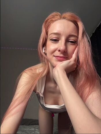 Full leaked Karina king/ private onlyfans photo