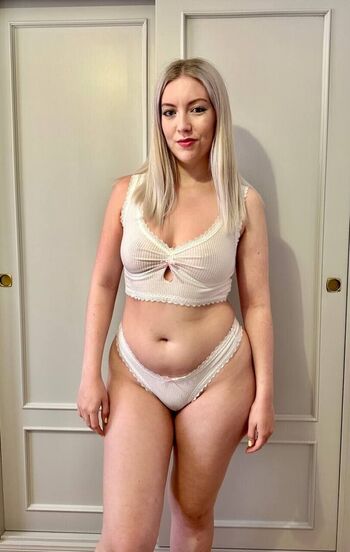 Full leaked Renata miller/ private onlyfans photo