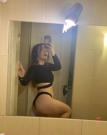 Full leaked Liz x/ private onlyfans photo