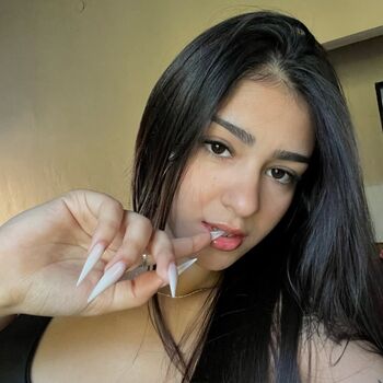 Full leaked Shay mitchell/ private onlyfans photo