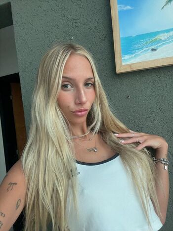Full leaked Aliabaddie/ private onlyfans photo
