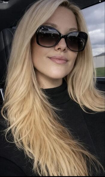 Full leaked Baddie bran/ private onlyfans photo