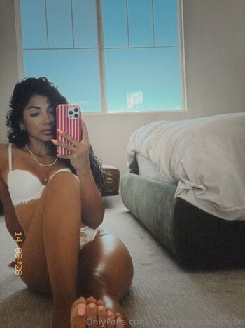 Full leaked Whosbonnieandclyde private onlyfans photo