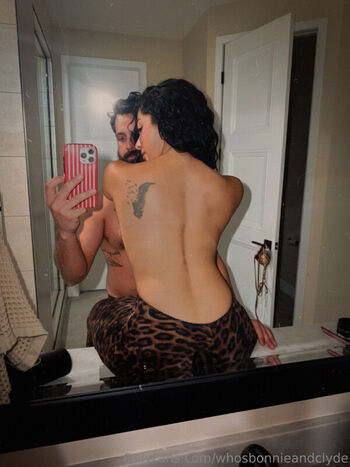 Full leaked Whosbonnieandclyde private onlyfans photo
