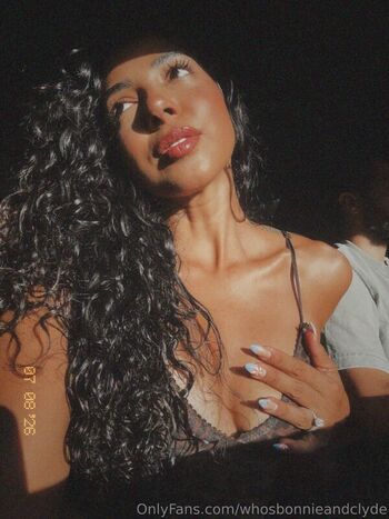 Full leaked Whosbonnieandclyde private onlyfans photo