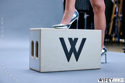 Full leaked Wifey  page private onlyfans photo