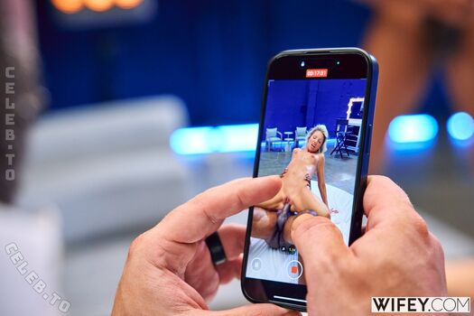 Full leaked Wifey private onlyfans photo