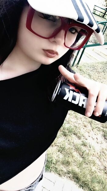 Full leaked Wikapolishgirl private onlyfans photo
