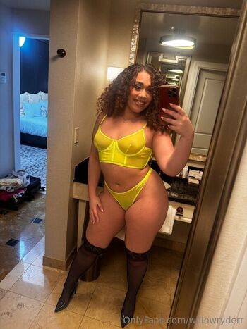Full leaked Willow ryder private onlyfans photo