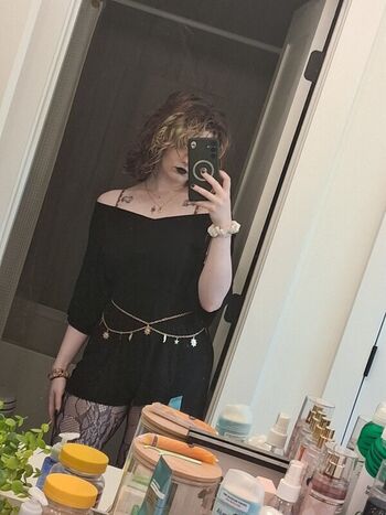 Full leaked Windexnoises private onlyfans photo