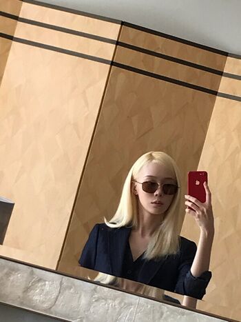 Full leaked Winter aespa page private onlyfans photo