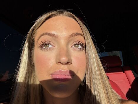 Full leaked Woah vicky private onlyfans photo