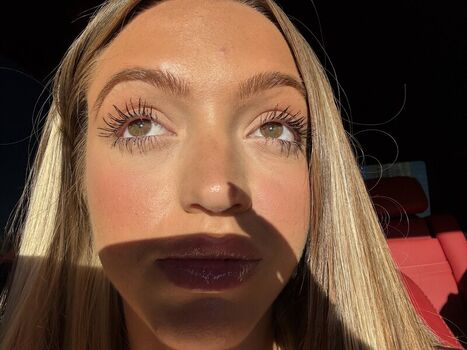 Full leaked Woah vicky private onlyfans photo