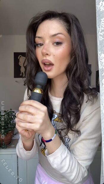 Full leaked Woistlena private onlyfans photo