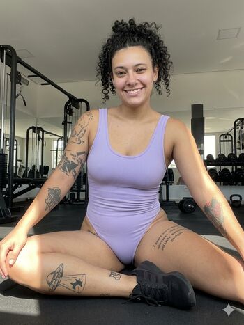 Full leaked Women metal private onlyfans photo
