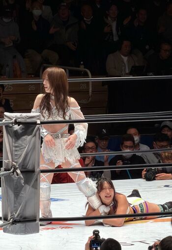 WomenJoshi
