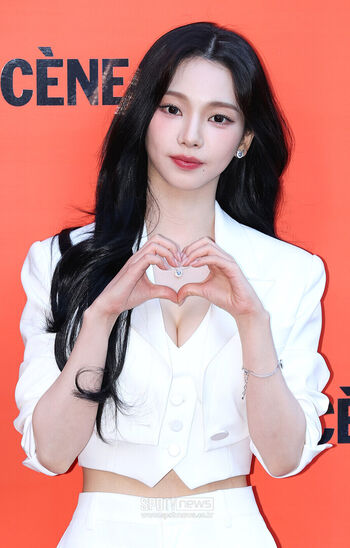 WomenK-pop