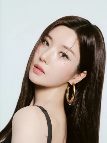 WomenK-pop