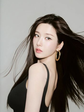 Full leaked Womenk pop page private onlyfans photo