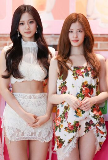 Full leaked Womenk pop page private onlyfans photo
