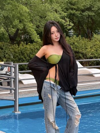 Full leaked Womenk pop private onlyfans photo