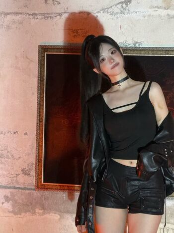 Full leaked Womenk pop page private onlyfans photo