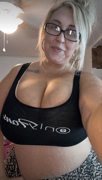 Full leaked Wvqueenb private onlyfans photo