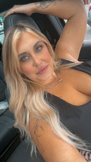 Full leaked Wvqueenb private onlyfans photo
