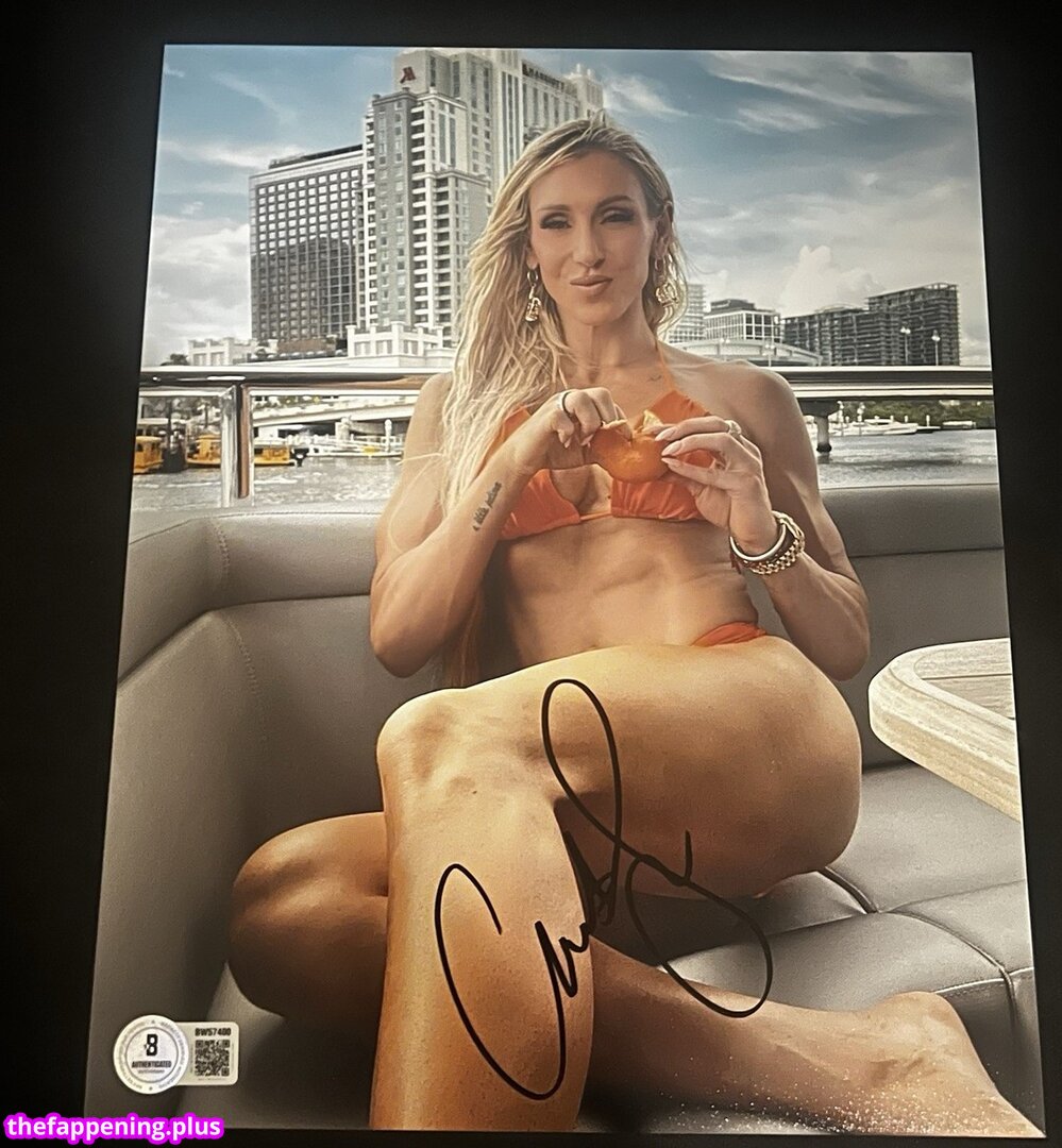 Wwe Charlotte Nacktes OnlyFans Foto #3
