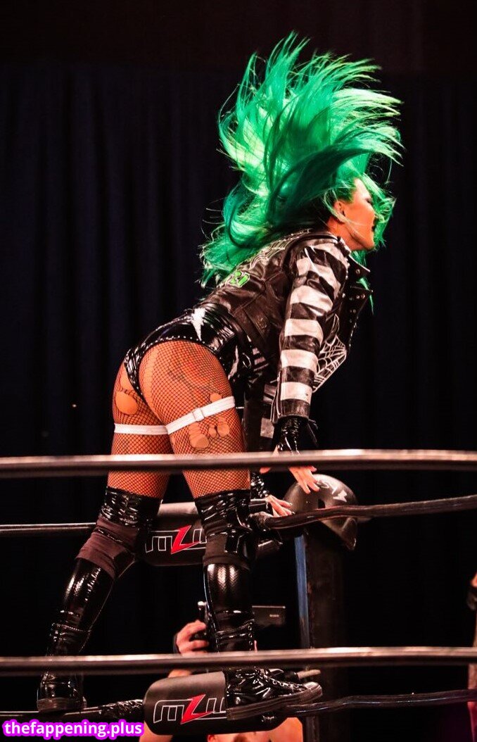 Shotzi Blackheart / ShotziWWE / WWE Shotzi Foto OnlyFans Desnuda #343
