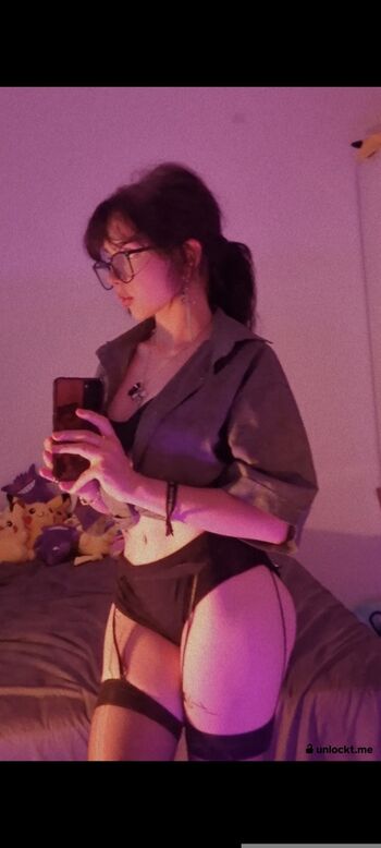 Full leaked X mowmow x private onlyfans photo