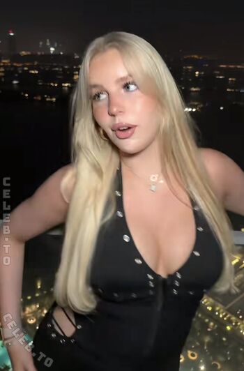 Full leaked Xmiaa private onlyfans photo